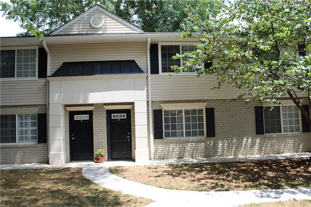 6940 Roswell Road Unit 22d, Atlanta, Georgia 30328, 2 Bedrooms Bedrooms, ,1 BathroomBathrooms,Residential,Sold,6940 Roswell Road Unit 22d,5727051