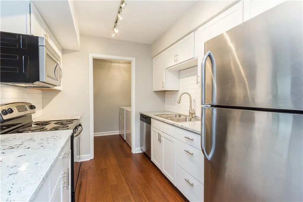 8004 Wingate Way, Sandy Springs, Georgia 30350, 1 Bedroom Bedrooms, ,1 BathroomBathrooms,Residential,Sold,8004 Wingate Way,5804510