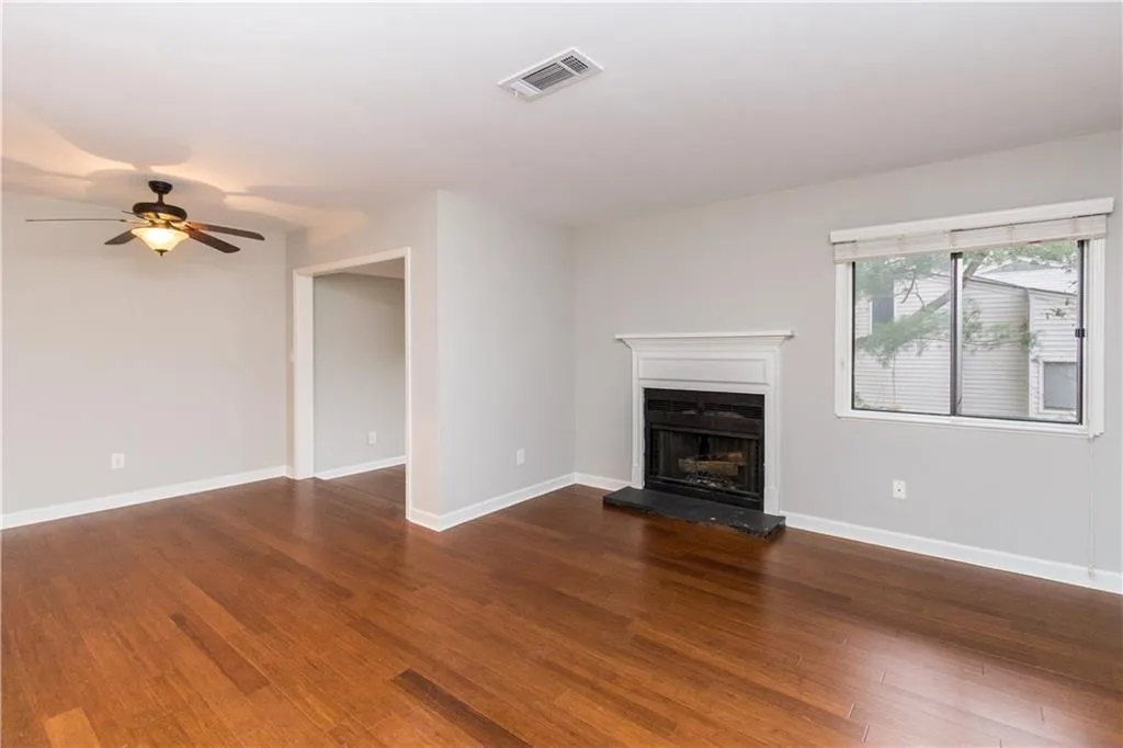 8004 Wingate Way, Sandy Springs, Georgia 30350, 1 Bedroom Bedrooms, ,1 BathroomBathrooms,Residential,Sold,8004 Wingate Way,5804510