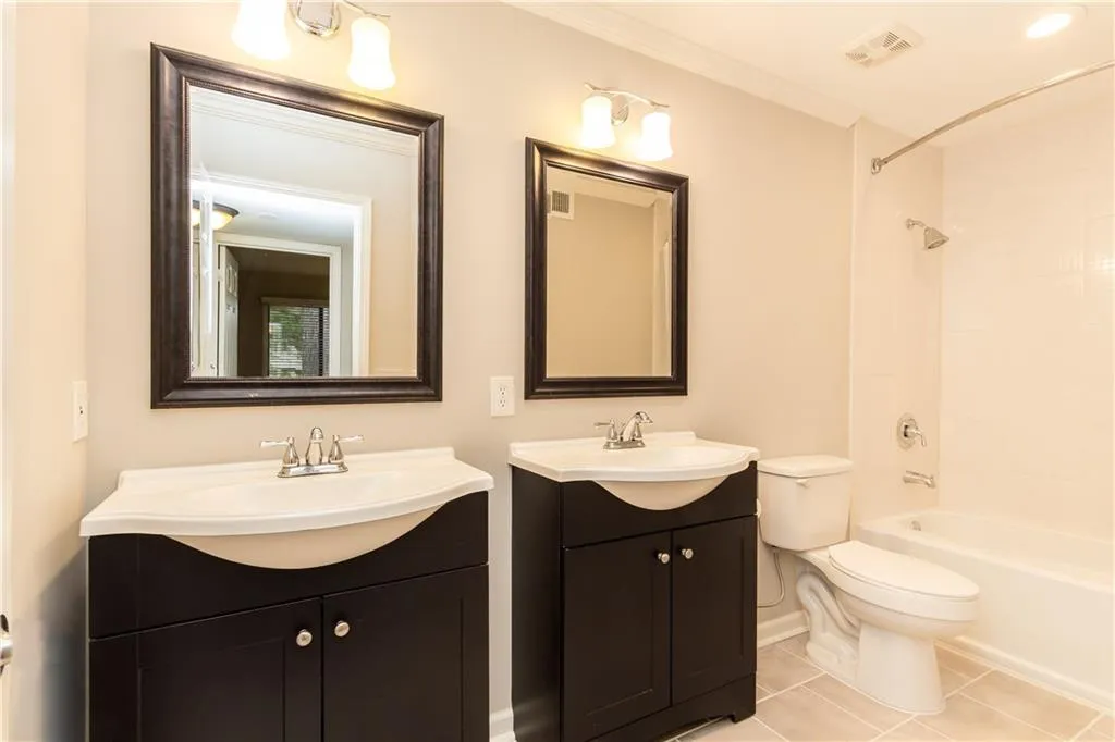 8004 Wingate Way, Sandy Springs, Georgia 30350, 1 Bedroom Bedrooms, ,1 BathroomBathrooms,Residential,Sold,8004 Wingate Way,5804510