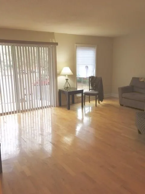 6851 Roswell Road Unit F6, Sandy Springs, Georgia 30328, 2 Bedrooms Bedrooms, ,2 BathroomsBathrooms,Residential,Sold,6851 Roswell Road Unit F6,5789806