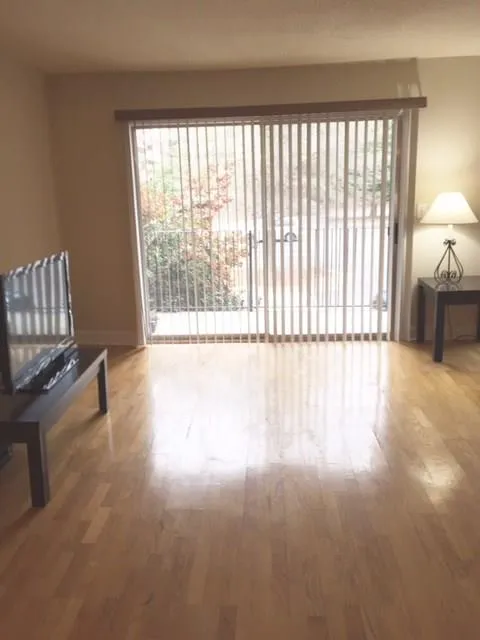 6851 Roswell Road Unit F6, Sandy Springs, Georgia 30328, 2 Bedrooms Bedrooms, ,2 BathroomsBathrooms,Residential,Sold,6851 Roswell Road Unit F6,5789806