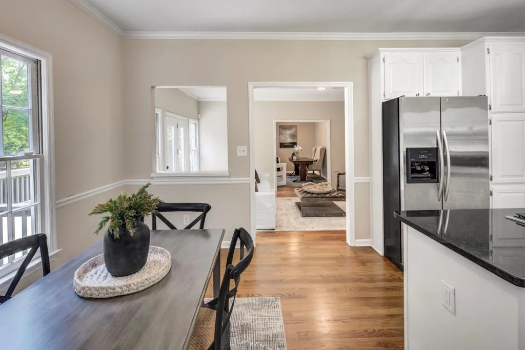 2059 Howell Mill Road Nw, Atlanta, Georgia 30318, 4 Bedrooms Bedrooms, ,3 BathroomsBathrooms,Residential,For Sale,2059 Howell Mill Road Nw,7588282