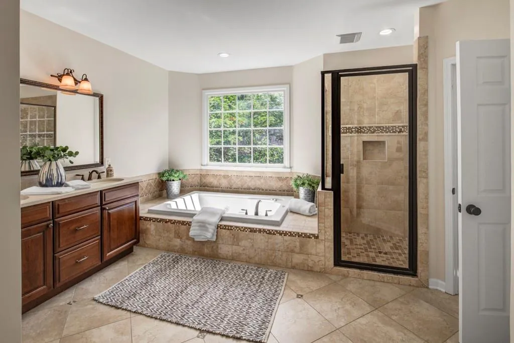 2059 Howell Mill Road Nw, Atlanta, Georgia 30318, 4 Bedrooms Bedrooms, ,3 BathroomsBathrooms,Residential,For Sale,2059 Howell Mill Road Nw,7588282