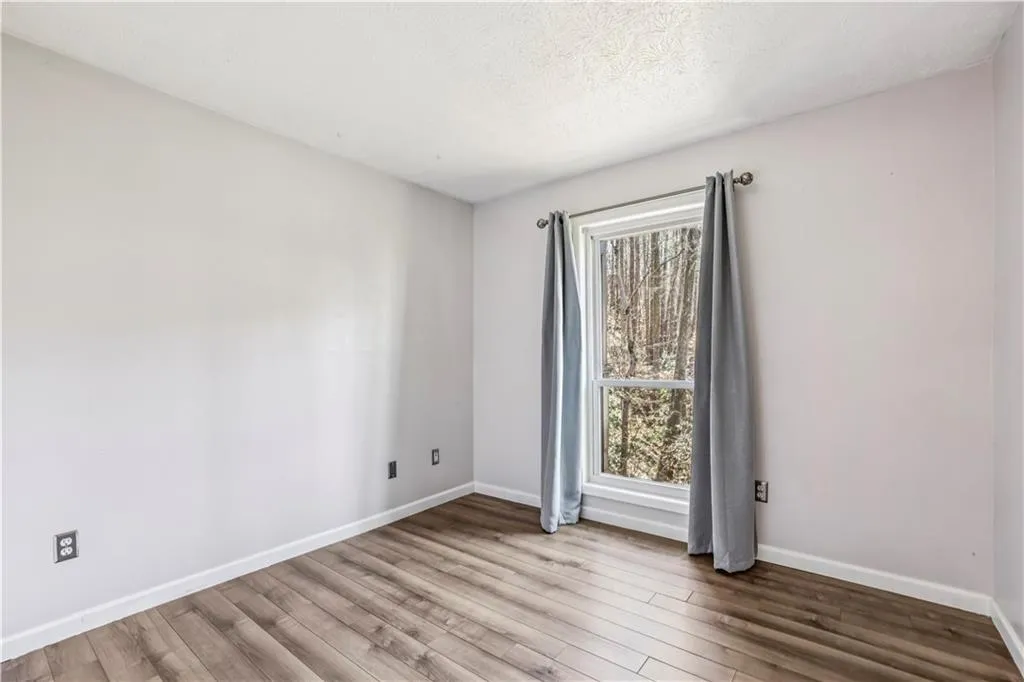 1503 Woodcliff Drive Ne, Atlanta, Georgia 30350, 2 Bedrooms Bedrooms, ,1 BathroomBathrooms,Residential,Sold,1503 Woodcliff Drive Ne,7719302