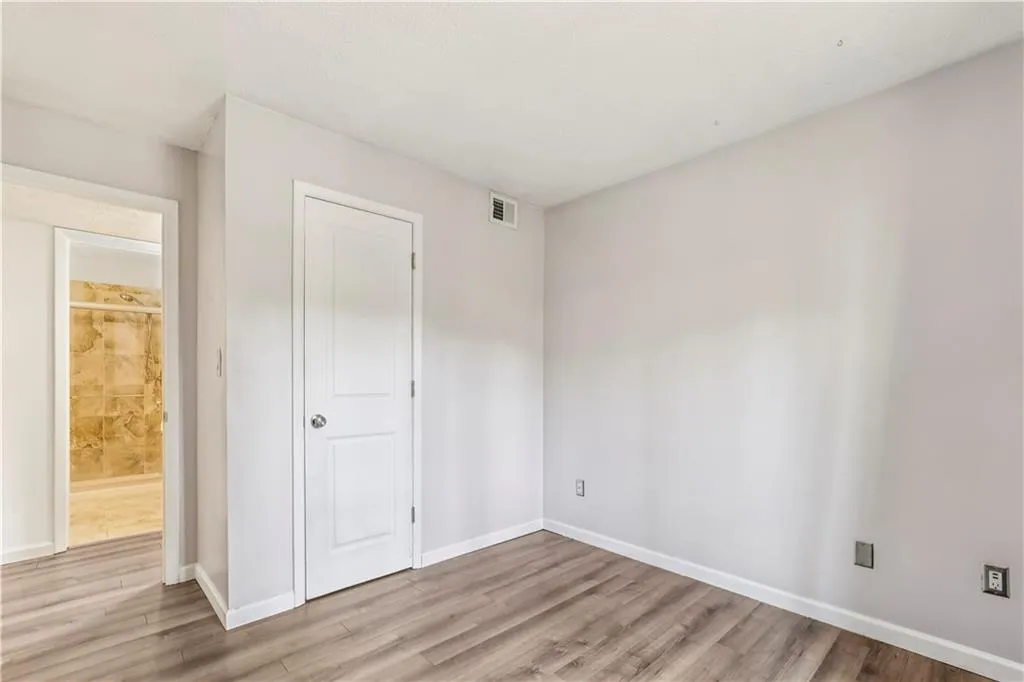 1503 Woodcliff Drive Ne, Atlanta, Georgia 30350, 2 Bedrooms Bedrooms, ,1 BathroomBathrooms,Residential,Sold,1503 Woodcliff Drive Ne,7719302