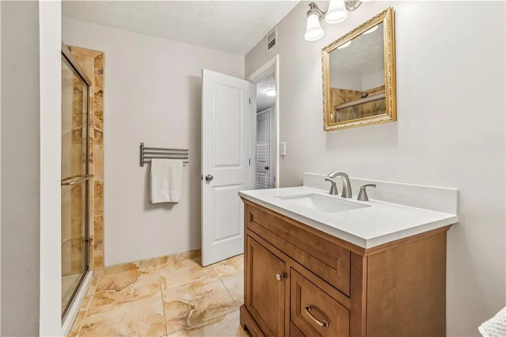 1503 Woodcliff Drive Ne, Atlanta, Georgia 30350, 2 Bedrooms Bedrooms, ,1 BathroomBathrooms,Residential,Sold,1503 Woodcliff Drive Ne,7719302