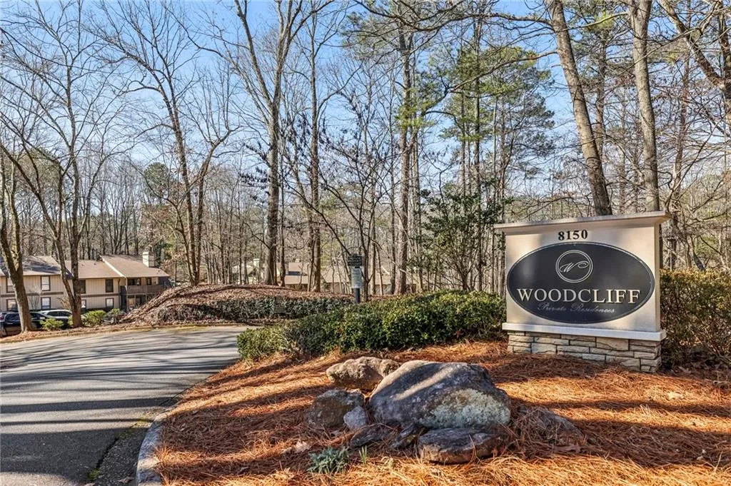 1503 Woodcliff Drive Ne, Atlanta, Georgia 30350, 2 Bedrooms Bedrooms, ,1 BathroomBathrooms,Residential,Sold,1503 Woodcliff Drive Ne,7719302