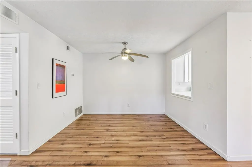 1503 Woodcliff Drive Ne, Atlanta, Georgia 30350, 2 Bedrooms Bedrooms, ,1 BathroomBathrooms,Residential,Sold,1503 Woodcliff Drive Ne,7719302