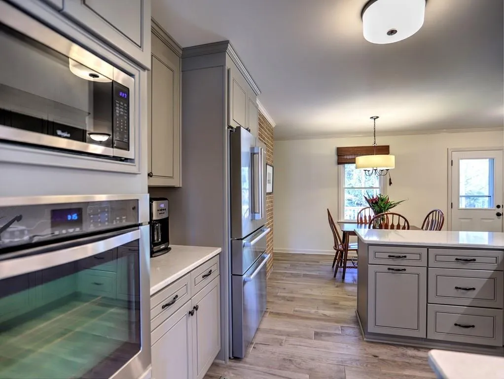 52 Brandon Ridge Drive, Sandy Springs, Georgia 30350, 3 Bedrooms Bedrooms, ,2 BathroomsBathrooms,Residential,Sold,52 Brandon Ridge Drive,6987445