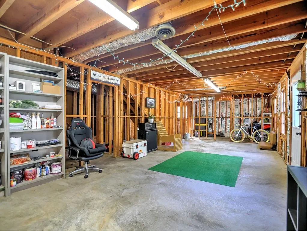 52 Brandon Ridge Drive, Sandy Springs, Georgia 30350, 3 Bedrooms Bedrooms, ,2 BathroomsBathrooms,Residential,Sold,52 Brandon Ridge Drive,6987445