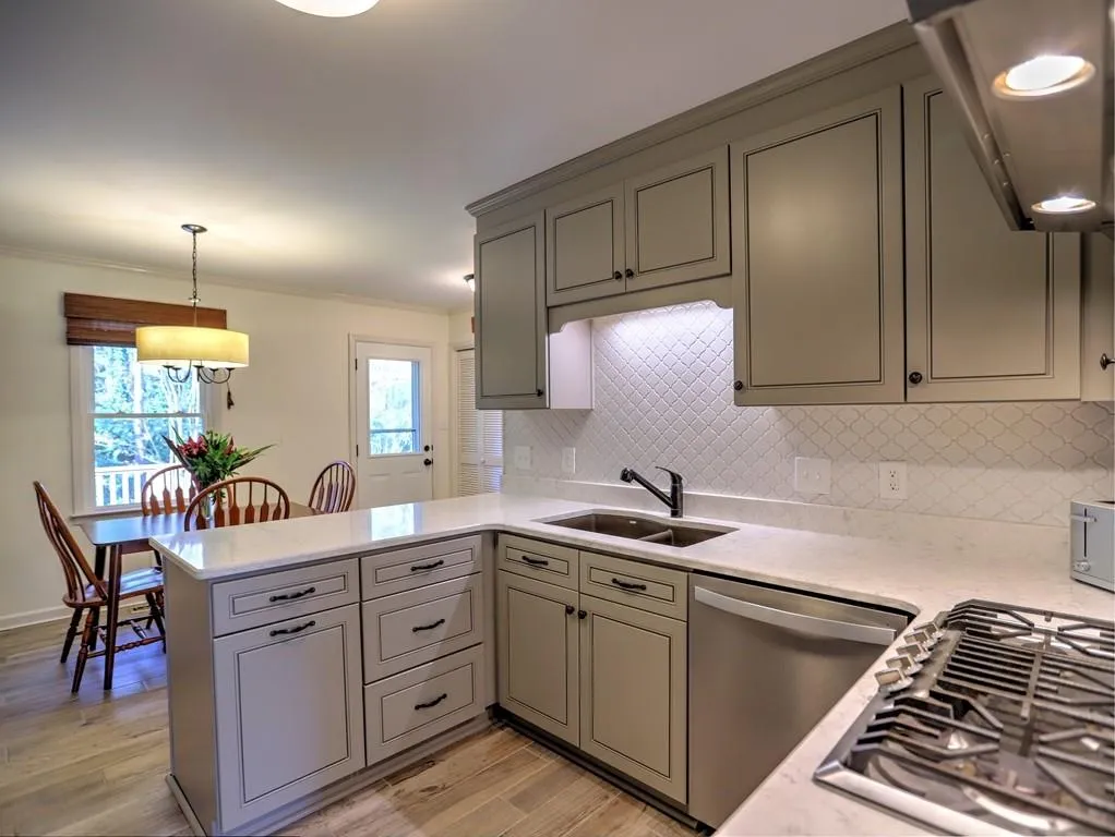 52 Brandon Ridge Drive, Sandy Springs, Georgia 30350, 3 Bedrooms Bedrooms, ,2 BathroomsBathrooms,Residential,Sold,52 Brandon Ridge Drive,6987445