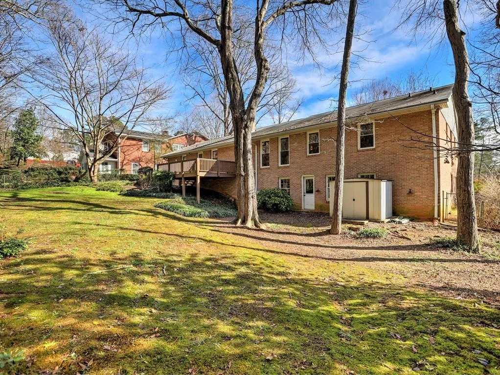 52 Brandon Ridge Drive, Sandy Springs, Georgia 30350, 3 Bedrooms Bedrooms, ,2 BathroomsBathrooms,Residential,Sold,52 Brandon Ridge Drive,6987445