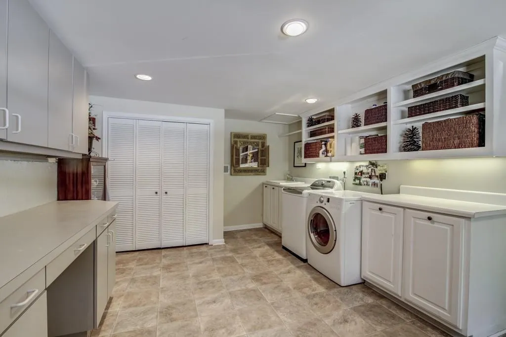 5245 Kenbrook Way Nw, Atlanta, Georgia 30327, 4 Bedrooms Bedrooms, ,3 BathroomsBathrooms,Residential,Sold,5245 Kenbrook Way Nw,5750940 5245 Kenbrook Way Nw, Atlanta, Georgia 30327, 4 Bedrooms Bedrooms, ,3 BathroomsBathrooms,Residential,Sold,5245 Kenbrook Way Nw,5750940