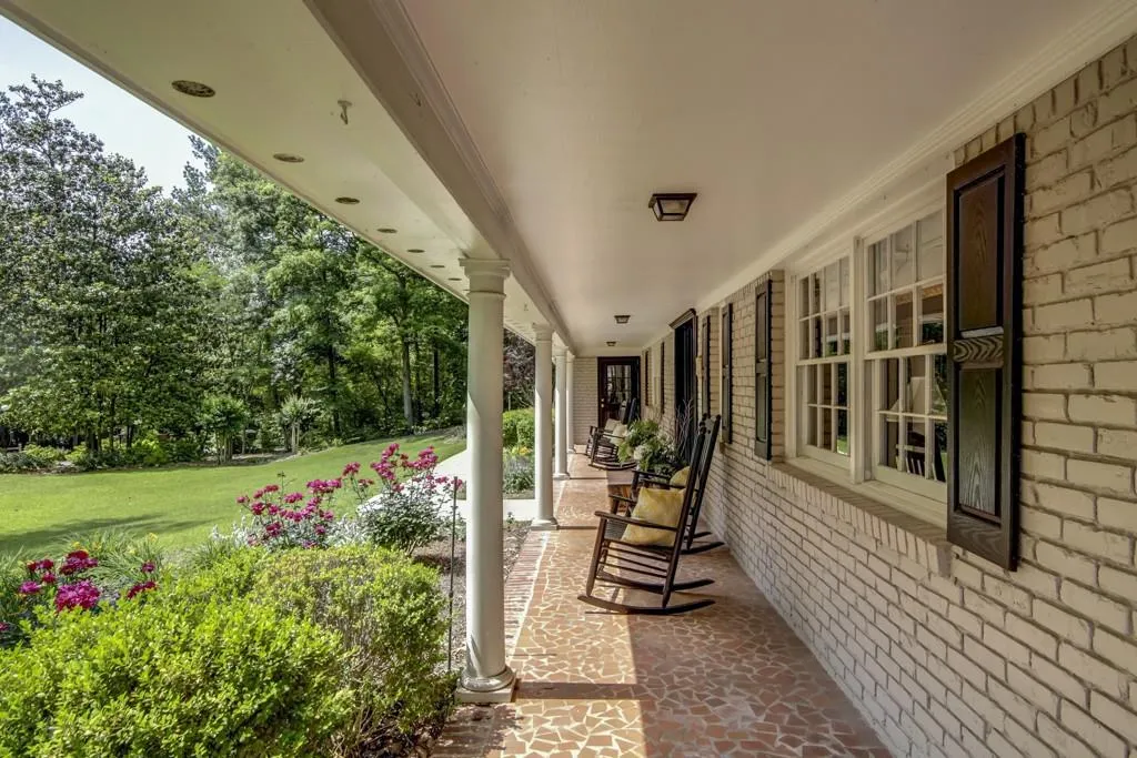 5245 Kenbrook Way Nw, Atlanta, Georgia 30327, 4 Bedrooms Bedrooms, ,3 BathroomsBathrooms,Residential,Sold,5245 Kenbrook Way Nw,5750940 5245 Kenbrook Way Nw, Atlanta, Georgia 30327, 4 Bedrooms Bedrooms, ,3 BathroomsBathrooms,Residential,Sold,5245 Kenbrook Way Nw,5750940