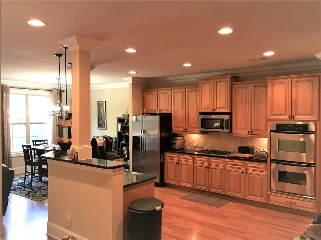 7880 Glisten Avenue, Sandy Springs, Georgia 30328, 3 Bedrooms Bedrooms, ,2 BathroomsBathrooms,Residential,Sold,7880 Glisten Avenue,6627631