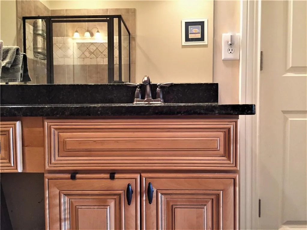 7880 Glisten Avenue, Sandy Springs, Georgia 30328, 3 Bedrooms Bedrooms, ,2 BathroomsBathrooms,Residential,Sold,7880 Glisten Avenue,6627631