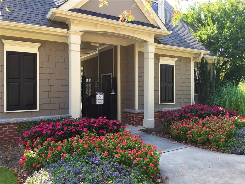 7880 Glisten Avenue, Sandy Springs, Georgia 30328, 3 Bedrooms Bedrooms, ,2 BathroomsBathrooms,Residential,Sold,7880 Glisten Avenue,6627631