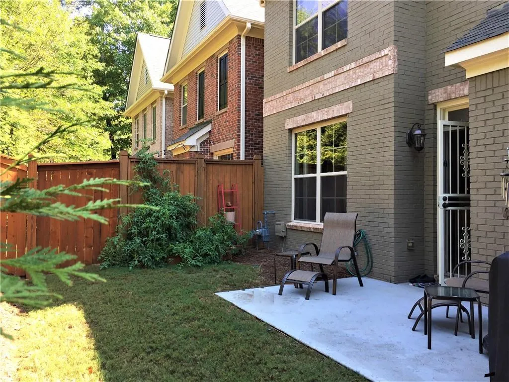 7880 Glisten Avenue, Sandy Springs, Georgia 30328, 3 Bedrooms Bedrooms, ,2 BathroomsBathrooms,Residential,Sold,7880 Glisten Avenue,6627631