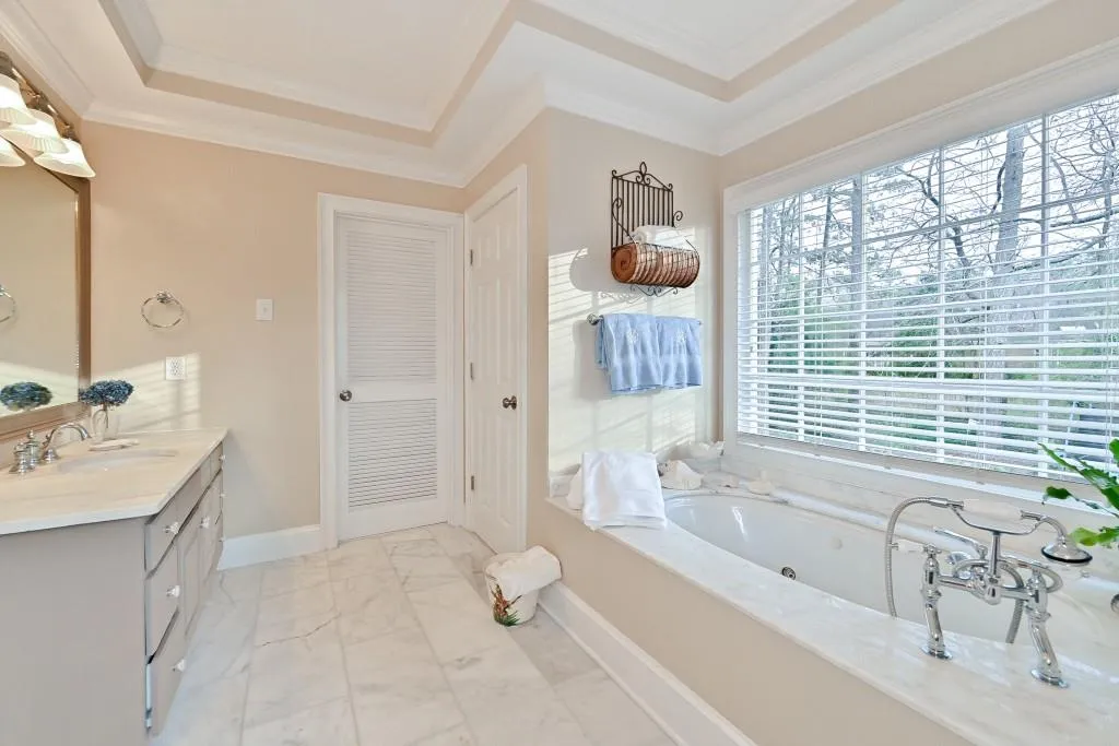 6745 Lisa Lane, Sandy Springs, Georgia 30338, 4 Bedrooms Bedrooms, ,4 BathroomsBathrooms,Residential,Sold,6745 Lisa Lane,6691259