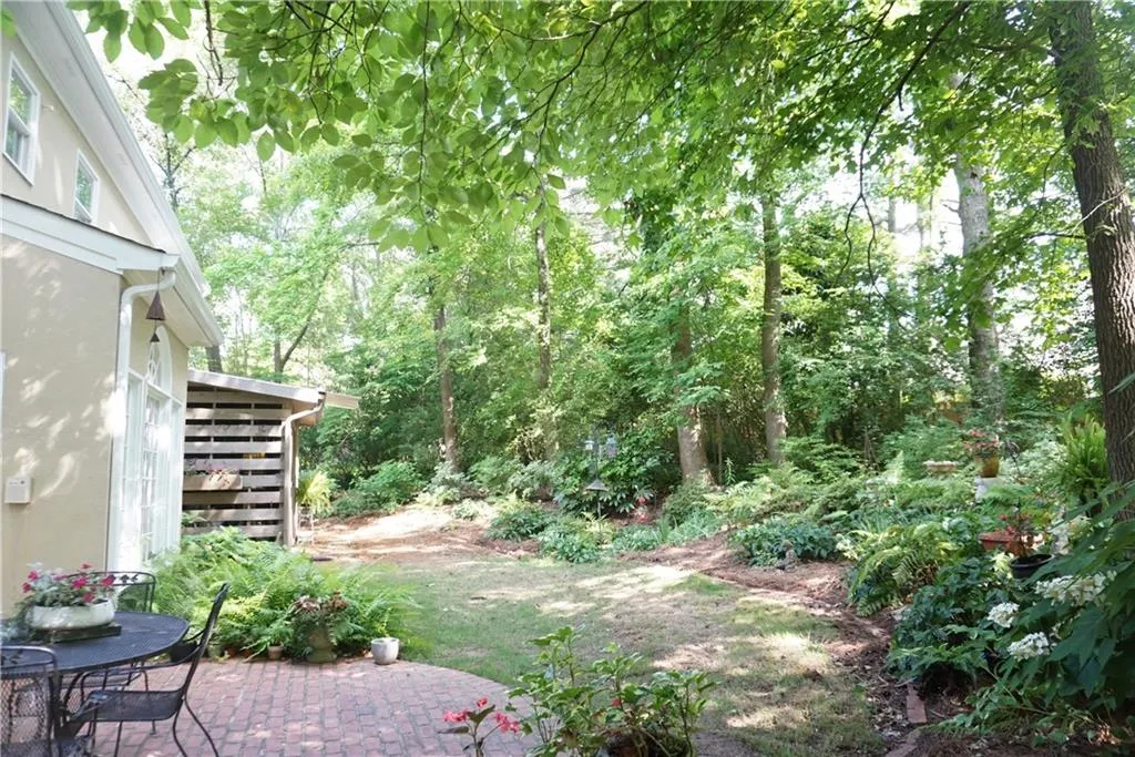 6745 Lisa Lane, Sandy Springs, Georgia 30338, 4 Bedrooms Bedrooms, ,4 BathroomsBathrooms,Residential,Sold,6745 Lisa Lane,6691259