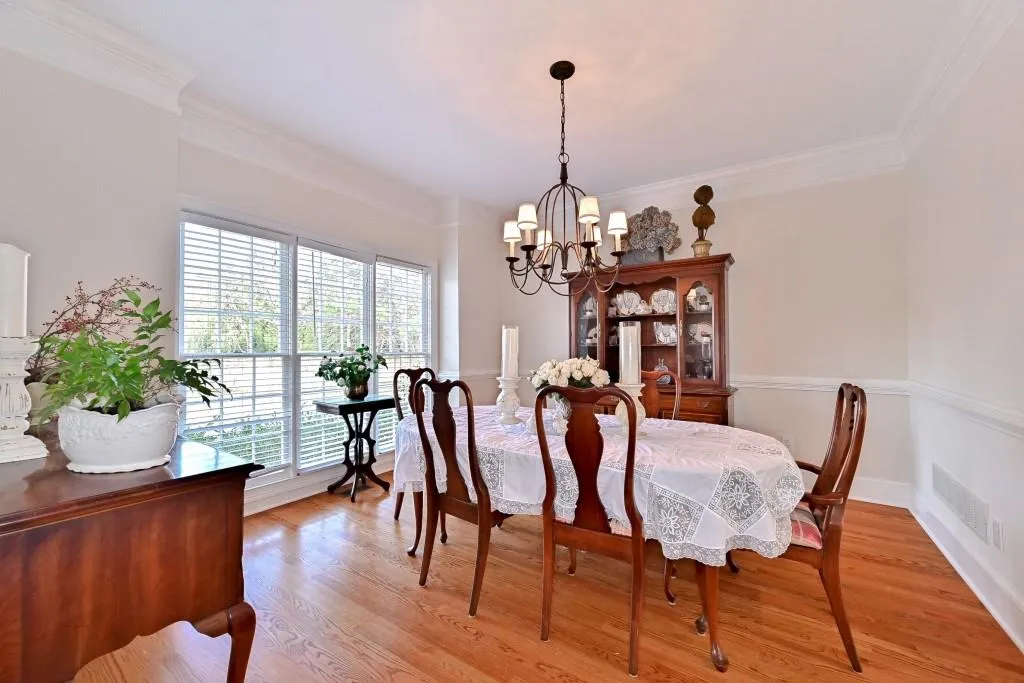 6745 Lisa Lane, Sandy Springs, Georgia 30338, 4 Bedrooms Bedrooms, ,4 BathroomsBathrooms,Residential,Sold,6745 Lisa Lane,6691259