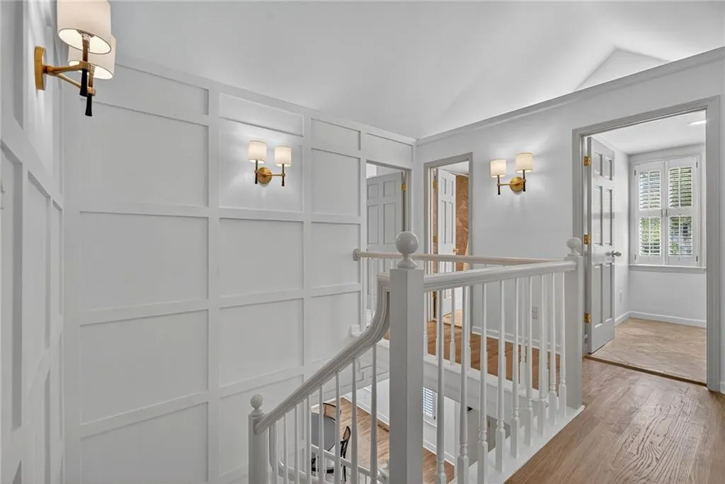696 Greystone Park Ne, Atlanta, Georgia 30324, 5 Bedrooms Bedrooms, ,3 BathroomsBathrooms,Residential,For Sale,696 Greystone Park Ne,7631508