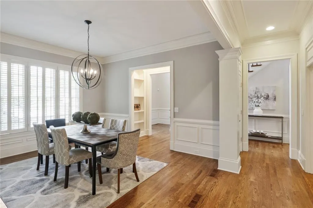 245 High Point Walk, Atlanta, Georgia 30342, 5 Bedrooms Bedrooms, ,5 BathroomsBathrooms,Residential,Sold,245 High Point Walk,6953199