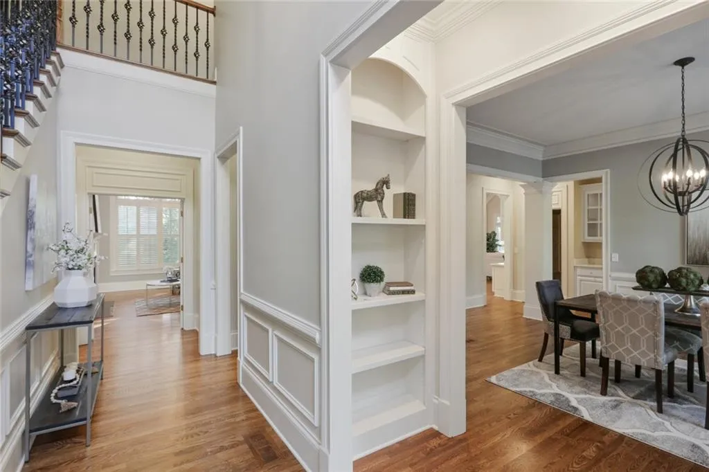 245 High Point Walk, Atlanta, Georgia 30342, 5 Bedrooms Bedrooms, ,5 BathroomsBathrooms,Residential,Sold,245 High Point Walk,6953199