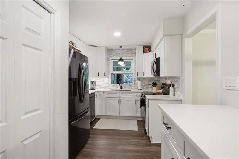 162 Elysian Way Nw, Atlanta, Georgia 30327, 3 Bedrooms Bedrooms, ,2 BathroomsBathrooms,Residential,For Sale,162 Elysian Way Nw,7675505