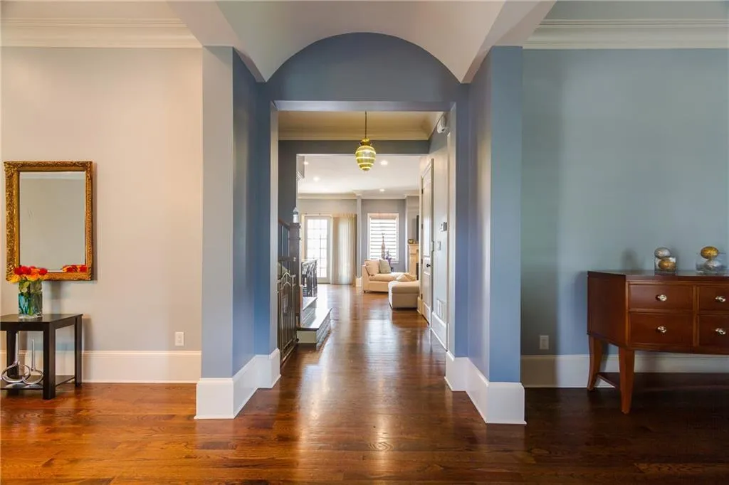 3113 Lenox Road Ne Unit 2, Atlanta, Georgia 30324, 3 Bedrooms Bedrooms, ,3 BathroomsBathrooms,Residential,Sold,3113 Lenox Road Ne Unit 2,5840707