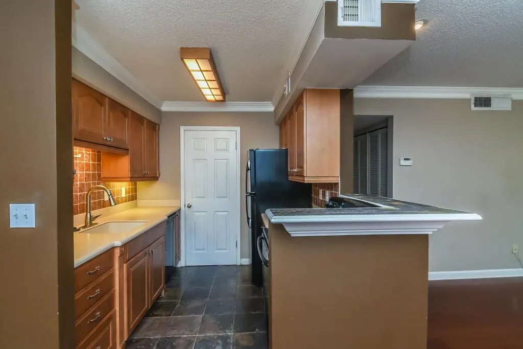 1108 Wingate Way, Sandy Springs, Georgia 30350, 2 Bedrooms Bedrooms, ,2 BathroomsBathrooms,Residential,Sold,1108 Wingate Way,5722150