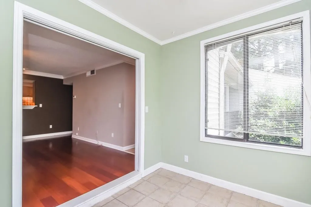1108 Wingate Way, Sandy Springs, Georgia 30350, 2 Bedrooms Bedrooms, ,2 BathroomsBathrooms,Residential,Sold,1108 Wingate Way,5722150