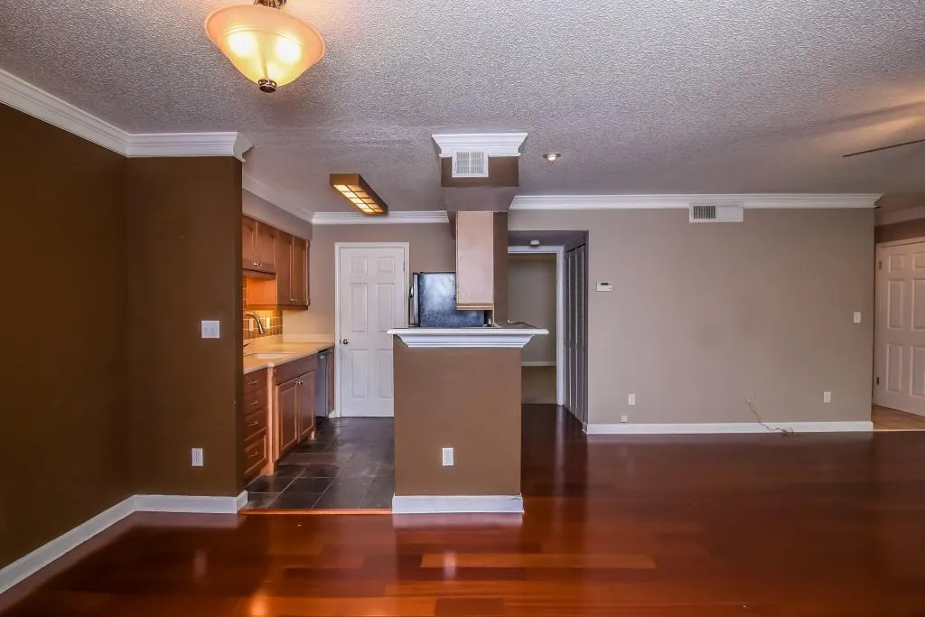 1108 Wingate Way, Sandy Springs, Georgia 30350, 2 Bedrooms Bedrooms, ,2 BathroomsBathrooms,Residential,Sold,1108 Wingate Way,5722150