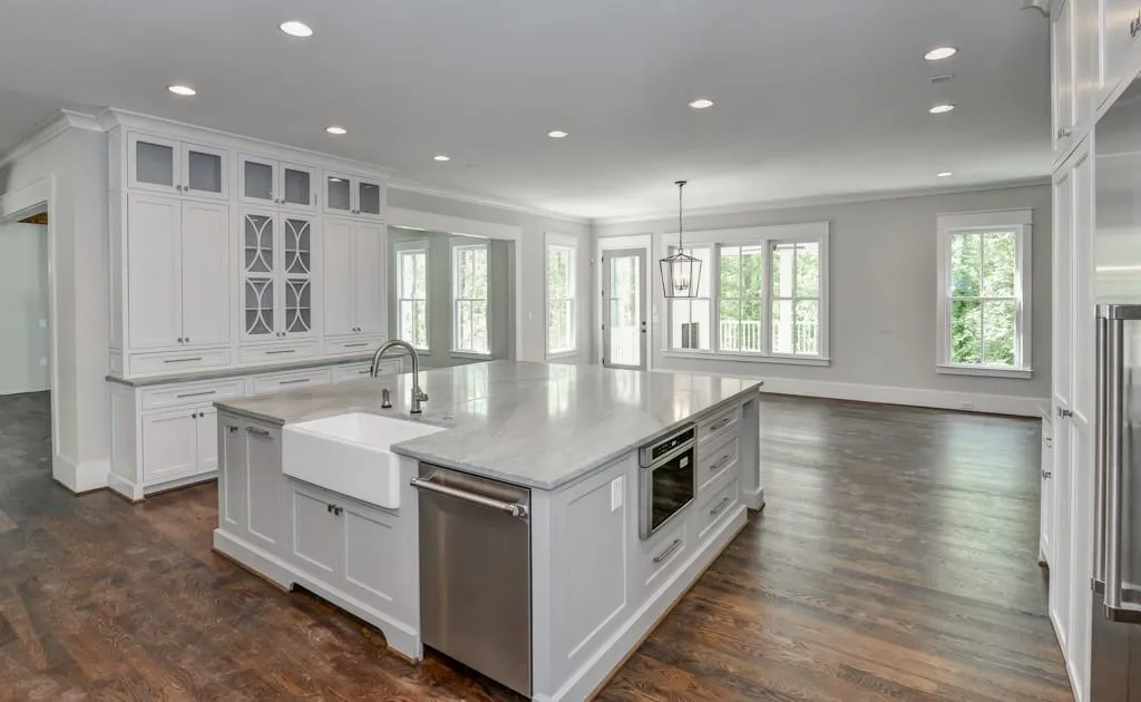 5188 Lake Forrest Drive, Atlanta, Georgia 30342, 6 Bedrooms Bedrooms, ,6 BathroomsBathrooms,Residential,Sold,5188 Lake Forrest Drive,5800609