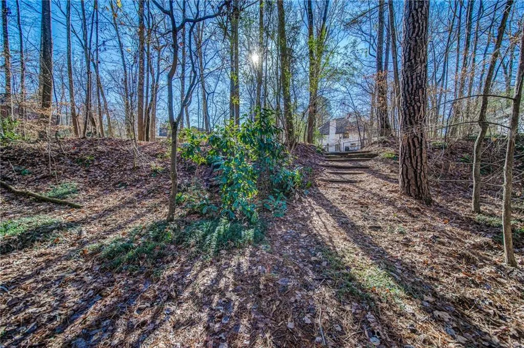 7255 Chattahoochee Bluff Drive, Sandy Springs, Georgia 30350, 6 Bedrooms Bedrooms, ,4 BathroomsBathrooms,Residential,Sold,7255 Chattahoochee Bluff Drive,7154409