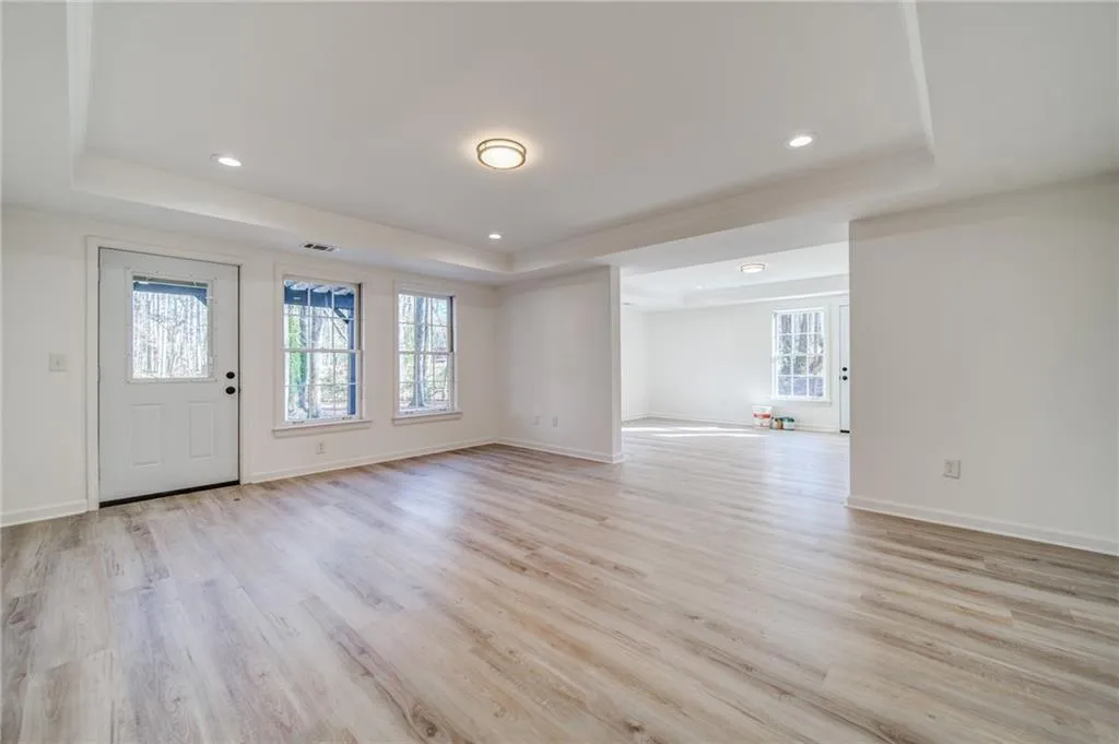 7255 Chattahoochee Bluff Drive, Sandy Springs, Georgia 30350, 6 Bedrooms Bedrooms, ,4 BathroomsBathrooms,Residential,Sold,7255 Chattahoochee Bluff Drive,7154409