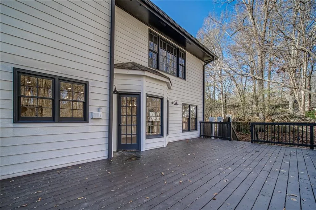 7255 Chattahoochee Bluff Drive, Sandy Springs, Georgia 30350, 6 Bedrooms Bedrooms, ,4 BathroomsBathrooms,Residential,Sold,7255 Chattahoochee Bluff Drive,7154409