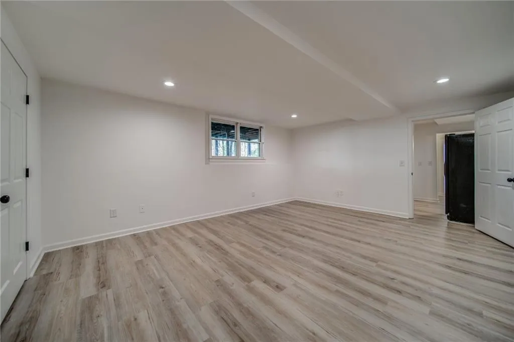 7255 Chattahoochee Bluff Drive, Sandy Springs, Georgia 30350, 6 Bedrooms Bedrooms, ,4 BathroomsBathrooms,Residential,Sold,7255 Chattahoochee Bluff Drive,7154409