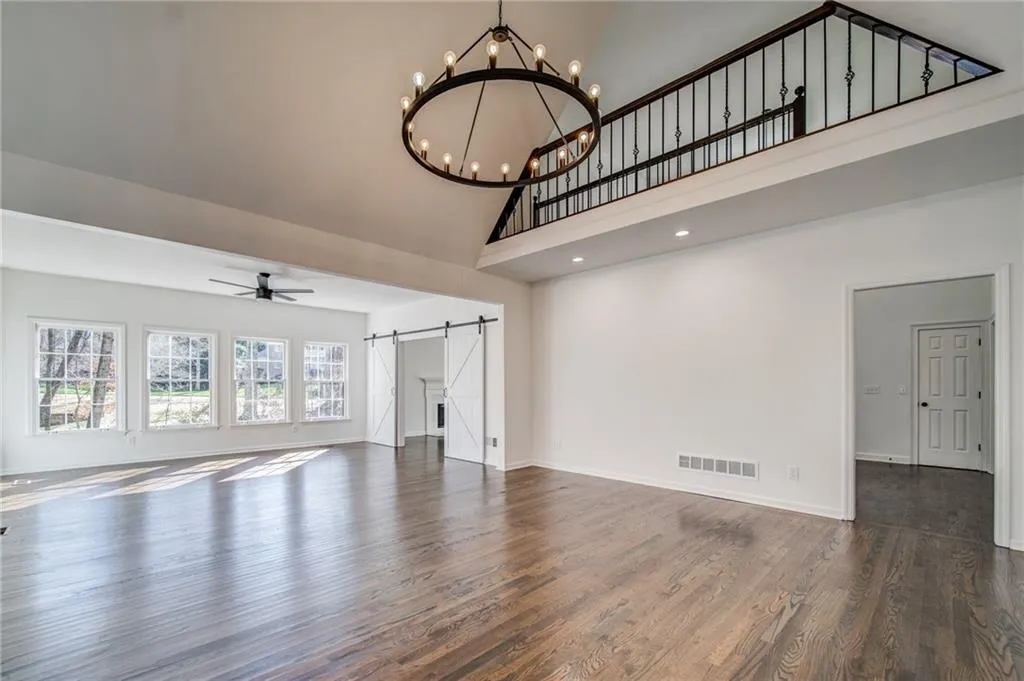 7255 Chattahoochee Bluff Drive, Sandy Springs, Georgia 30350, 6 Bedrooms Bedrooms, ,4 BathroomsBathrooms,Residential,Sold,7255 Chattahoochee Bluff Drive,7154409