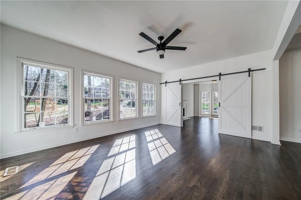 7255 Chattahoochee Bluff Drive, Sandy Springs, Georgia 30350, 6 Bedrooms Bedrooms, ,4 BathroomsBathrooms,Residential,Sold,7255 Chattahoochee Bluff Drive,7154409