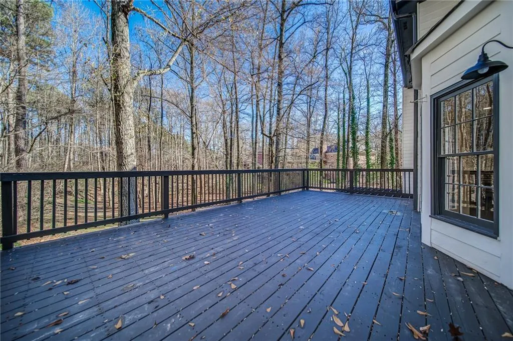 7255 Chattahoochee Bluff Drive, Sandy Springs, Georgia 30350, 6 Bedrooms Bedrooms, ,4 BathroomsBathrooms,Residential,Sold,7255 Chattahoochee Bluff Drive,7154409