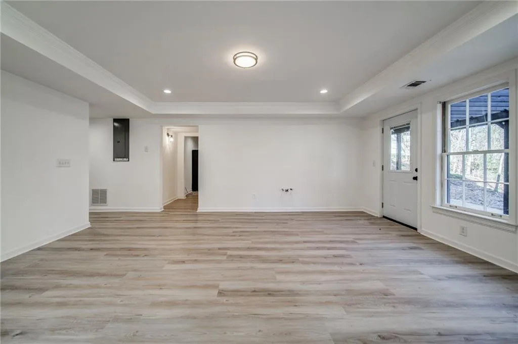 7255 Chattahoochee Bluff Drive, Sandy Springs, Georgia 30350, 6 Bedrooms Bedrooms, ,4 BathroomsBathrooms,Residential,Sold,7255 Chattahoochee Bluff Drive,7154409