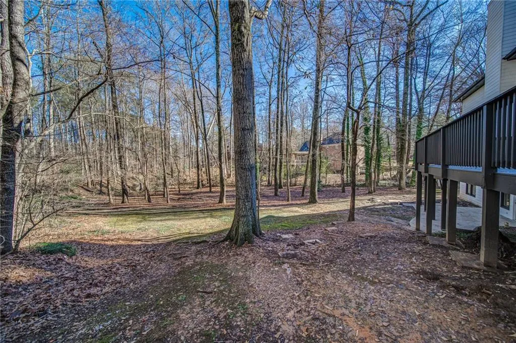 7255 Chattahoochee Bluff Drive, Sandy Springs, Georgia 30350, 6 Bedrooms Bedrooms, ,4 BathroomsBathrooms,Residential,Sold,7255 Chattahoochee Bluff Drive,7154409
