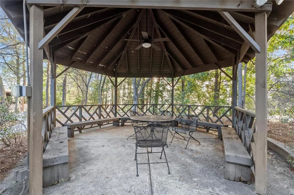 3060 Pharr Court Unit 313, Atlanta, Georgia 30305, 2 Bedrooms Bedrooms, 0 ,1 BathroomBathrooms,Residential,For Sale,3060 Pharr Court Unit 313,7703321