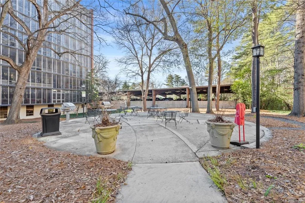 3060 Pharr Court Unit 313, Atlanta, Georgia 30305, 2 Bedrooms Bedrooms, 0 ,1 BathroomBathrooms,Residential,For Sale,3060 Pharr Court Unit 313,7703321