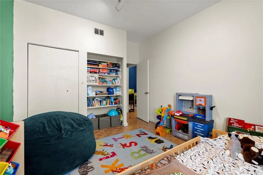 3060 Pharr Court Unit 313, Atlanta, Georgia 30305, 2 Bedrooms Bedrooms, 0 ,1 BathroomBathrooms,Residential,For Sale,3060 Pharr Court Unit 313,7703321