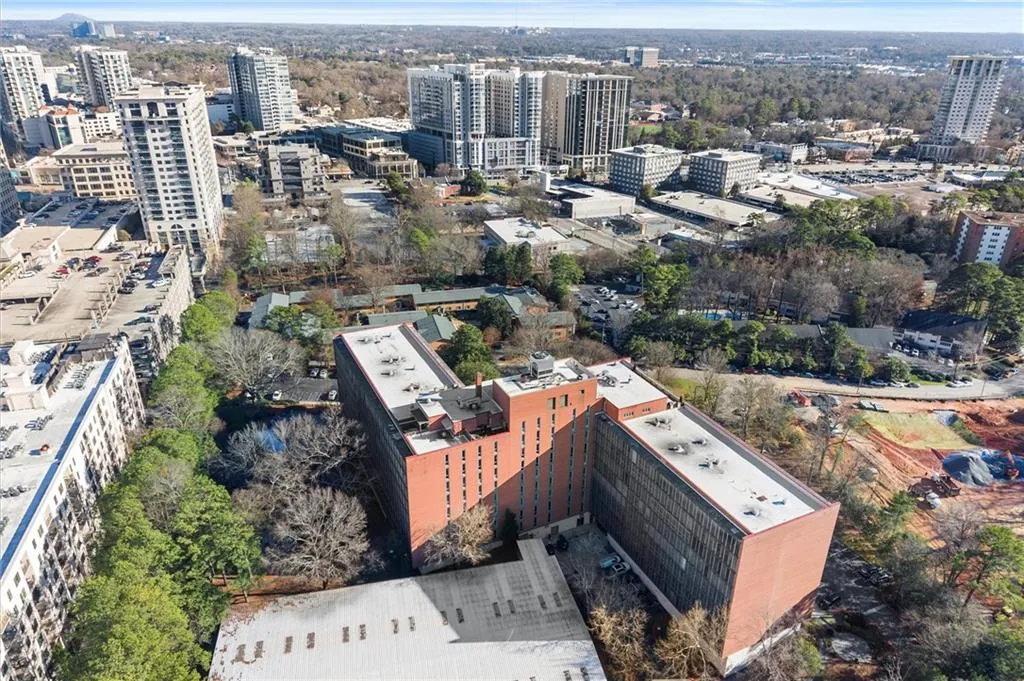 3060 Pharr Court Unit 313, Atlanta, Georgia 30305, 2 Bedrooms Bedrooms, 0 ,1 BathroomBathrooms,Residential,For Sale,3060 Pharr Court Unit 313,7703321