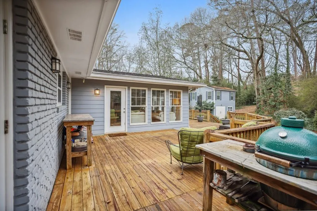 4680 Hitching Post Trail, Sandy Springs, Georgia 30342, 4 Bedrooms Bedrooms, ,3 BathroomsBathrooms,Residential,Sold,4680 Hitching Post Trail,7180588