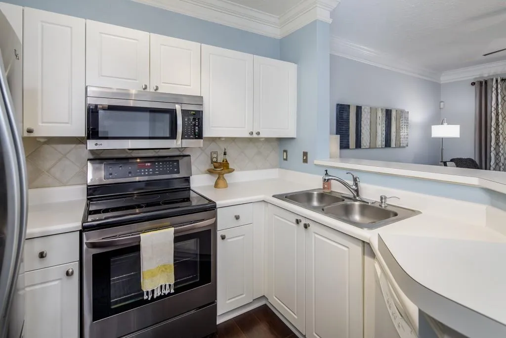 5559 Glenridge Drive Unit 1208, Atlanta, Georgia 30342, 1 Bedroom Bedrooms, ,1 BathroomBathrooms,Residential,Sold,5559 Glenridge Drive Unit 1208,6554711